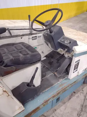 TENNANT MODEL #360 POWERED FLOOR SWEEPER: STOCK #21128