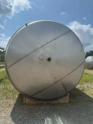 Used 2010 MUELLER 8,300 GALLON Stainless Steel Tanks New Jersey US | Perry Equipment #871223