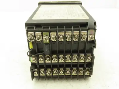 Honeywell UDC3300  Digital Temperature Controller DC330B-KE-000-20-000000-00-0