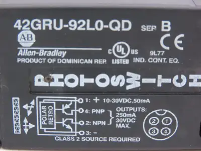 Allen Bradley 42GRU-92L0-QD Photoswitch Polar Retroreflective 10-40vdc PNP/NPN