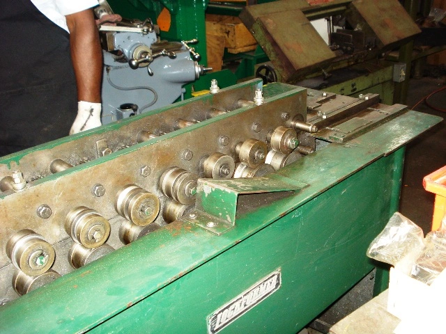 Used LOCKFORMER CLEATMASTER Roll Formers | Holland Machinery Co. #944134