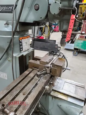 Used BRIDGEPORT _UNKNOWN_ Vertical Mills Michigan US | Vander Ziel Machinery Sales #482770