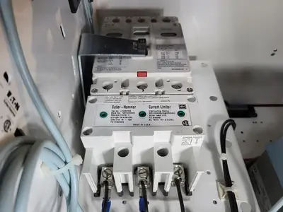 USED EATON SVX005A1-5A4N1