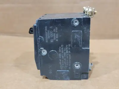 USED SQUARE D QOB320
