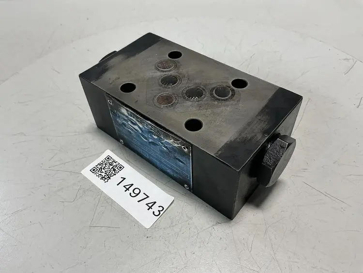 Used VICKERS DGMPC-5-ABK-BAK-30-EN417 Valves/Fittings Michigan US | Ideal Machinery #691369
