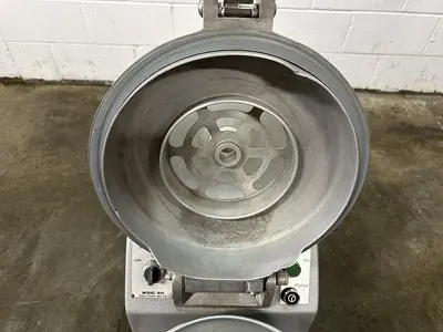 USED ROBOT COUPE R10