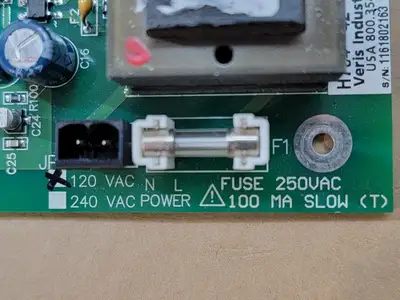 USED VERIS INDUSTRIES H704-42