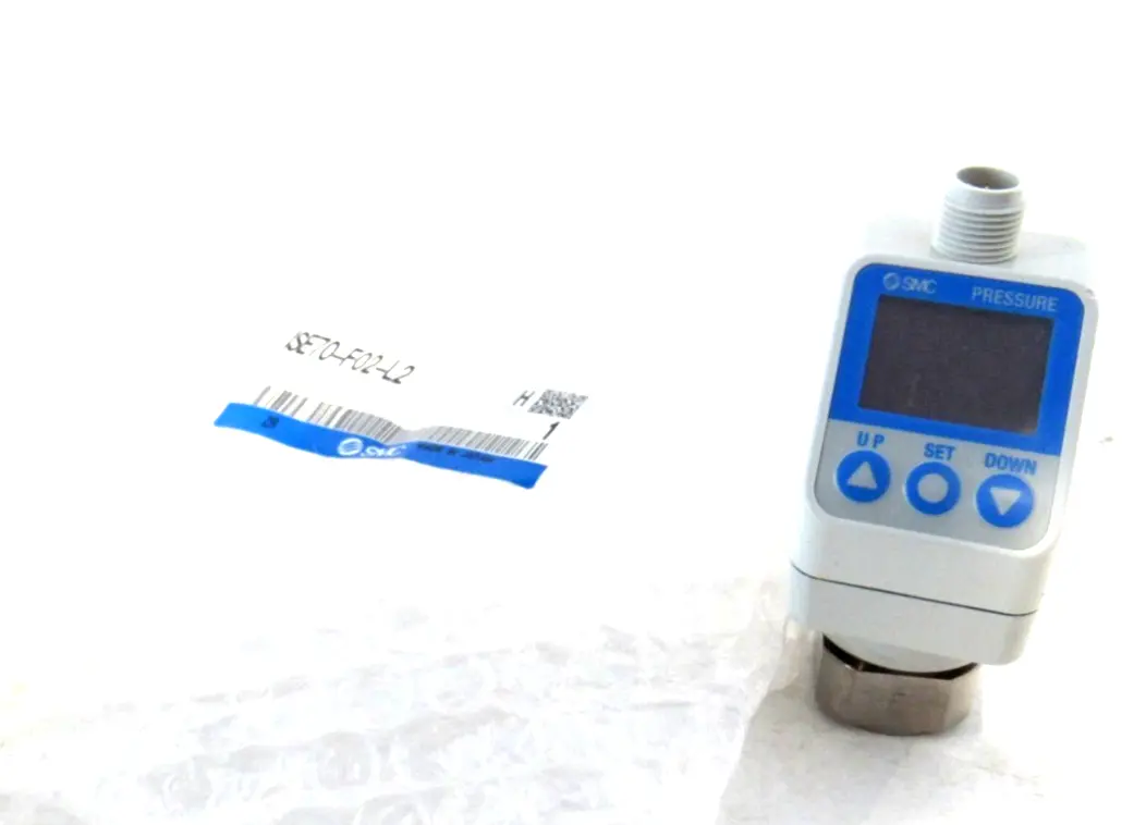 NEW SMC ISE70-F02-L2 PRESSURE SWITCH ISE70F02L2