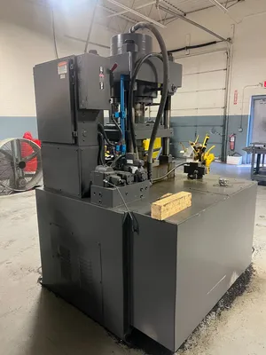 1983 CLIFTON 200 4 Post Hydraulic Press | Universal Press & Machinery (UPM) (7)