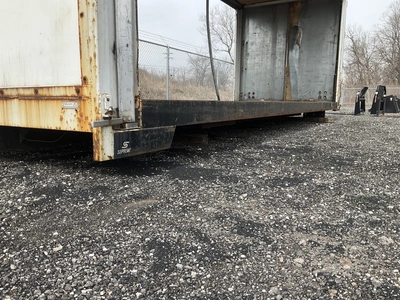USED SUPREME CURTAINSIDE TRUCK BODY 24’
