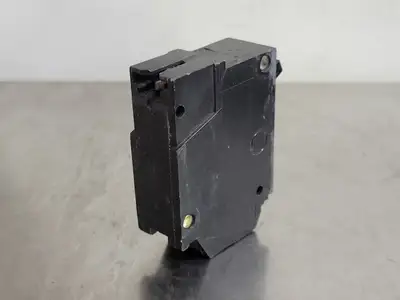 Used GENERAL ELECTRIC THQL115 Switchgears British Columbia CA | Lenmark #244770