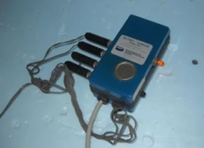 QTY. 1. BATTERY CHARGER MODEL 565 P/N 2419268-0117...