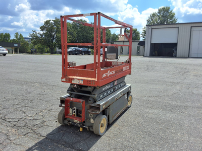 Used 2018 Skyjack SJ3215 Scissor Lifters North Carolina US | Stack Equipment #1502695
