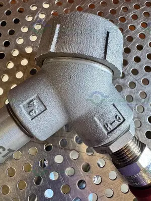 Used DWYER FLOTECHT V6EPS-S-D-1-S FLOW SWITCH W/ CROUSE MINDS LBY25 SA ELBOW Test Equipment - Other California US | Equipment Lab #1427413