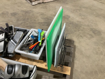 Used MIXED LOT OF MISCELLANEOUS RESTAURANT AND KITCHEN UTENSILS Smallwares Michigan US | Miedema Asset Management Group #1761535