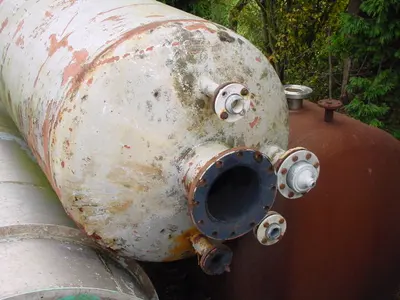 2450 L M/S R/Ld Vertical Pressure Vessel