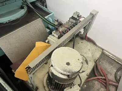 Used TOS BHU 32 A/1000 Universal Cylindrical Grinders CZ | Amaron s.r.o. #1366667