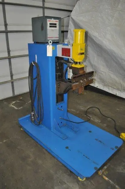 Used BRITISH FEDERAL _UNKNOWN_ Spot Welders | D & D Industries #438522