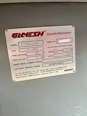 USED 2009 GANESH CYCLONE 32CS
