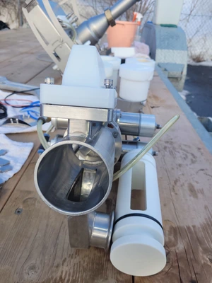 USED VOLUMETRIC TECHNOLOGIES Guillotine