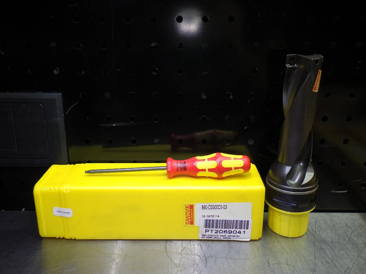 Sandvik Capto C5 33mm Coolant Thru Drill 5.8" Pro 880-D3300C5-03 (LOC3528D)