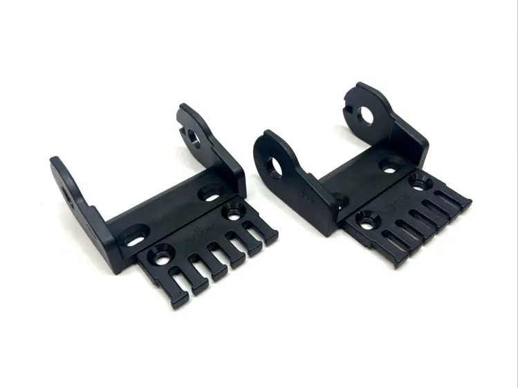 Used IGUS E-CHAIN MALE MOUNTING BRACKET W/ TIEWRAP PLATE LOT OF 2 Cable & Wire Michigan US | Maverick Industrial Sales #1091329