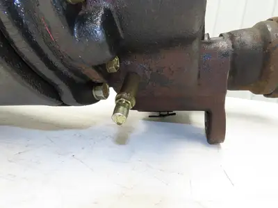 Toyota 14120-12181-71 Forklift Left Front Drive Axle & Motor 5-Lug Off 5FBE15