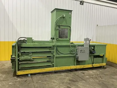 30" X 42" BALEMASTER MODEL #360A CLOSED DOOR HORIZONTAL HYDRAULIC BALER: YOBRO #25088