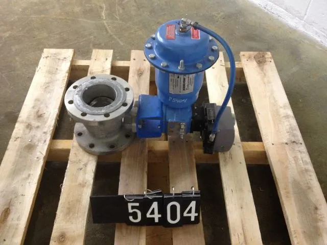 Neles Jamesbury  4"-150 V-Ball Control Valve