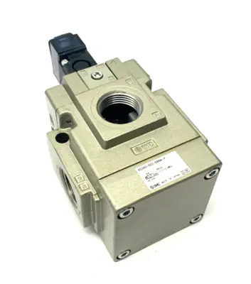 USED SMC PILOT POPPET SOLENOID VALVE 3-PORT 24VDC