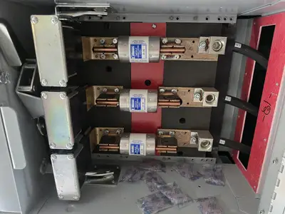 1600 Amp 480 volt Main Disconnect w/ 5 Breakers