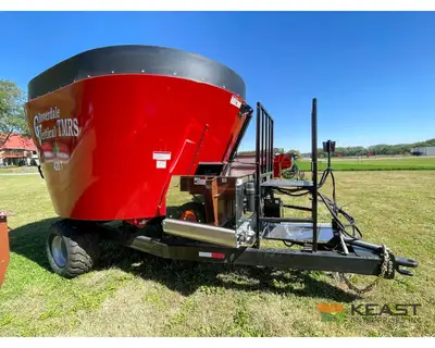 Used CLOVERDALE _UNKNOWN_ Feeder Wagons Iowa US | Keast Enterprises #1360120