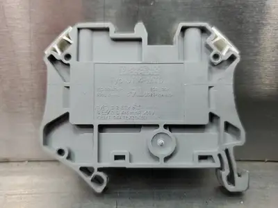 Phoenix Contact Typ UT 4-MTD Feed-Through Terminal Block. 4D-8