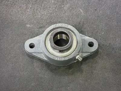 NEW RB INTERNATIONAL UCFL206-19