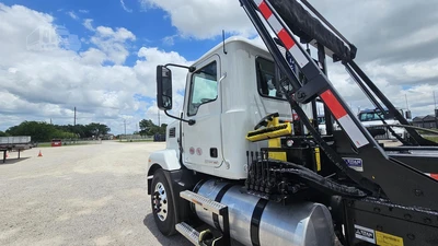 New | in-Stock 2027 MACK MD6 Rolloff Trucks Texas US | Roll Off Truck World #1491880
