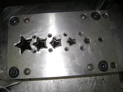 7403-390 Die Set – 5 sizes – Star Design