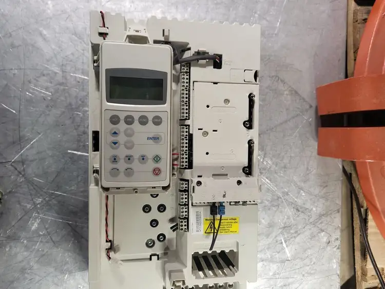 Used ABB ACS800-U1-0020-7 Switchgears British Columbia CA | Lenmark #242074