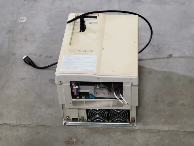 Used MITSUBISHI FR-A240E-7.5K-UL Switchgears British Columbia CA | Lenmark #835399