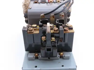 Furnas 22DP32A E6 Reversing Motor Starter 10Hp Size 1 Max 27A 600 VAC Overload