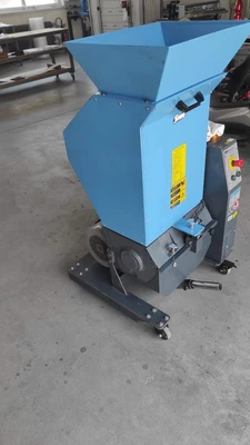 USED 2013 SHINI -