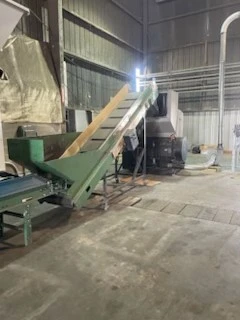 Vecoplan VAZ1300 Shredder 2004 – w/Rapid #500 Granulator 2013 w/Conveyors