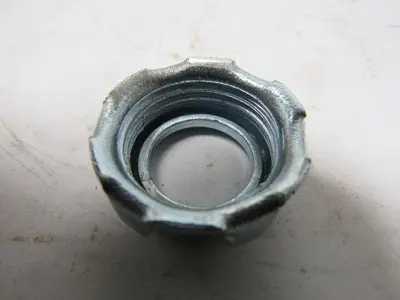 Thomas & Betts Cat 122 1/2" Metallic Bushing for Rigid Metal Conduit Box of 100