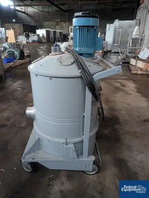 USED Nilfisk Nilfisk Vacuum, Model GB833