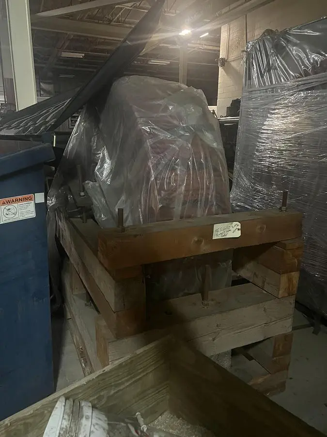 USED CANADIAN GENERAL ELECTRIC SYNCHRONOUS MOTOR