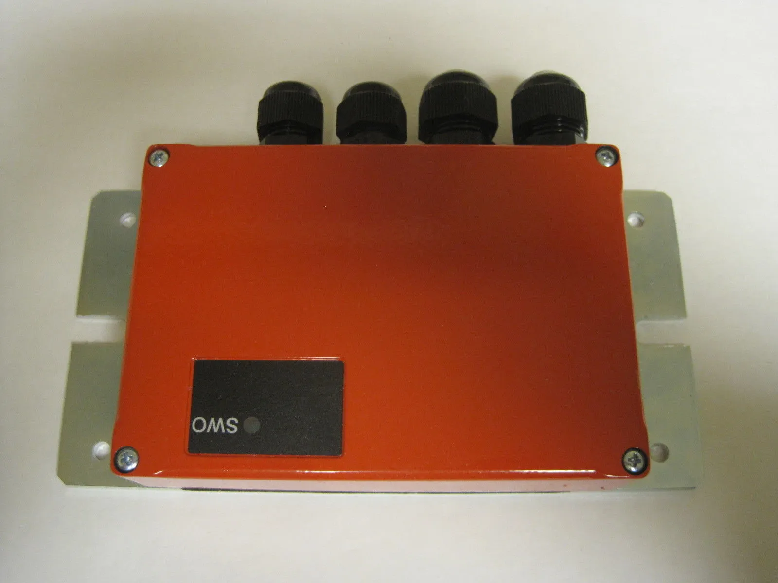 NEW LEUZE MA4 CONNECTION UNIT MA-4
