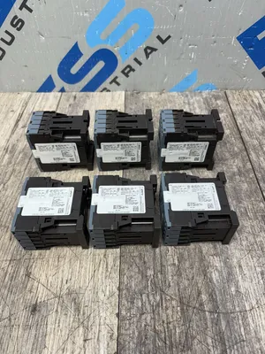 SIEMENS 3RT2015-2FB42 Electrical/PLC/Automation | ESS Industrial Equipment Sales (4)