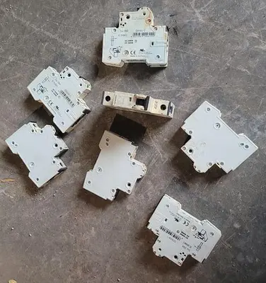 USED SIEMENS 5SY61MCB