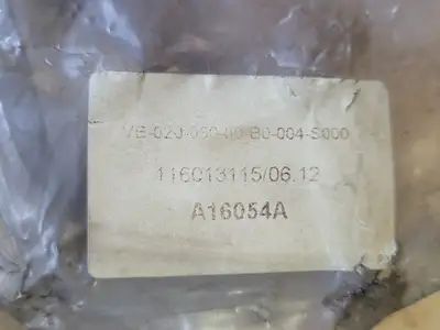 NEW POCLAIN VB-020-060-00-B0-004