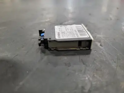 USED SIEMENS 3RH1921-1CA10