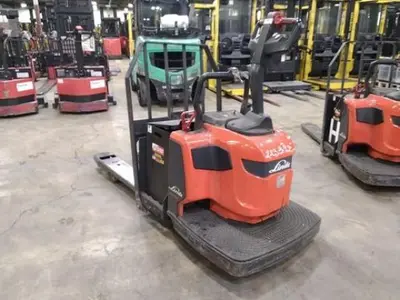 USED 2021 LINDE EWR30